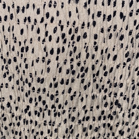 Urban Romantics Smocked Dot Long Sleeve Blouse Large - Picture 4 of 7